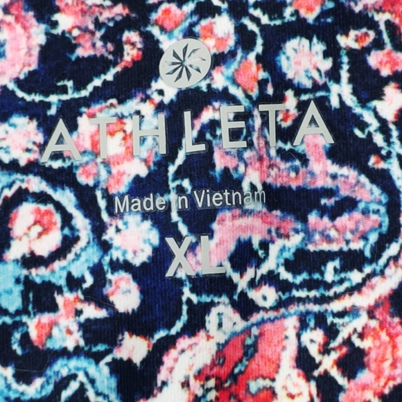 Athleta Chaturanga Tapestry Capri Leggings - Picture 2 of 6